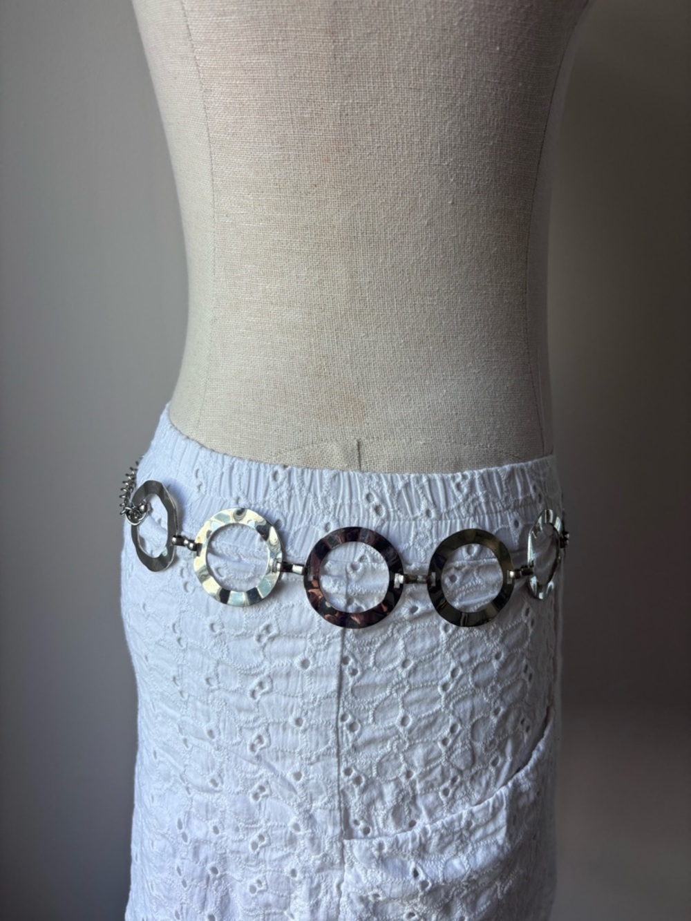 Silver Chain Metal Circle Belt - Picture 3 of 4